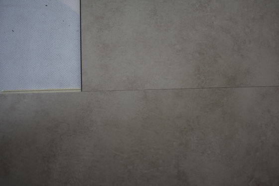 Non - Slip Non Toxic Vinyl Flooring , Easy Installation Vinyl Wood Plank Flooring